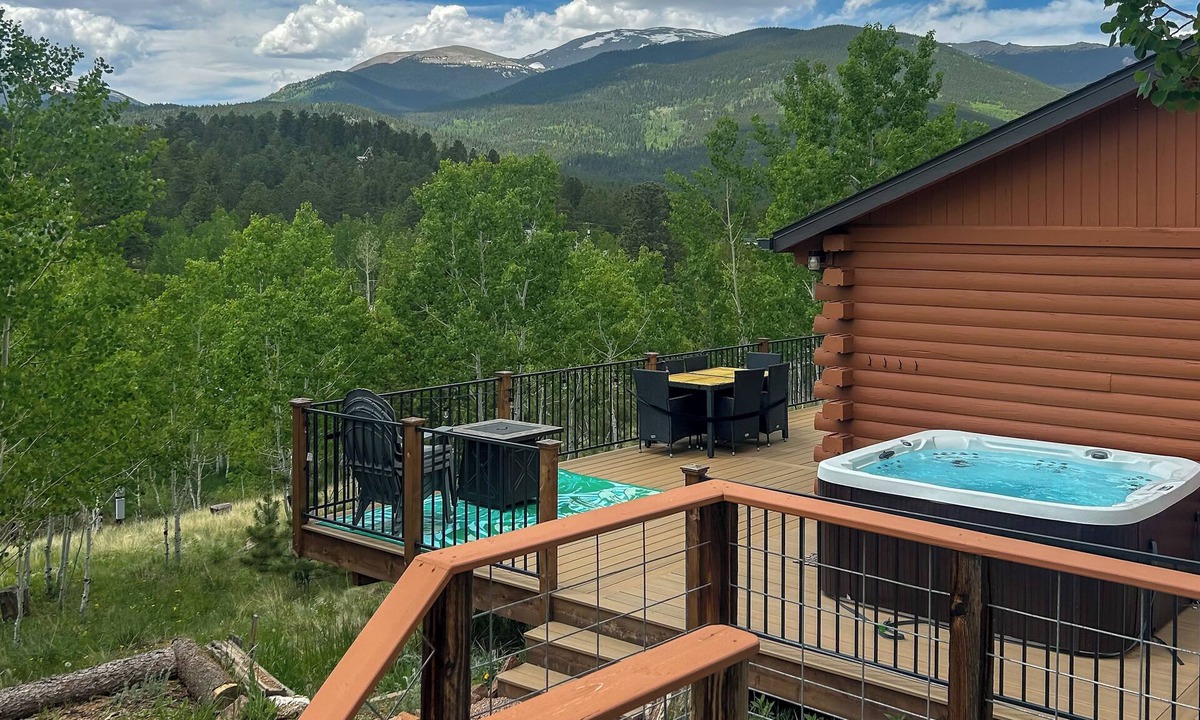 Bailey Cabin | Mtn-View Haven w/Hot Tub: 9 Mi to Dtwn Bailey