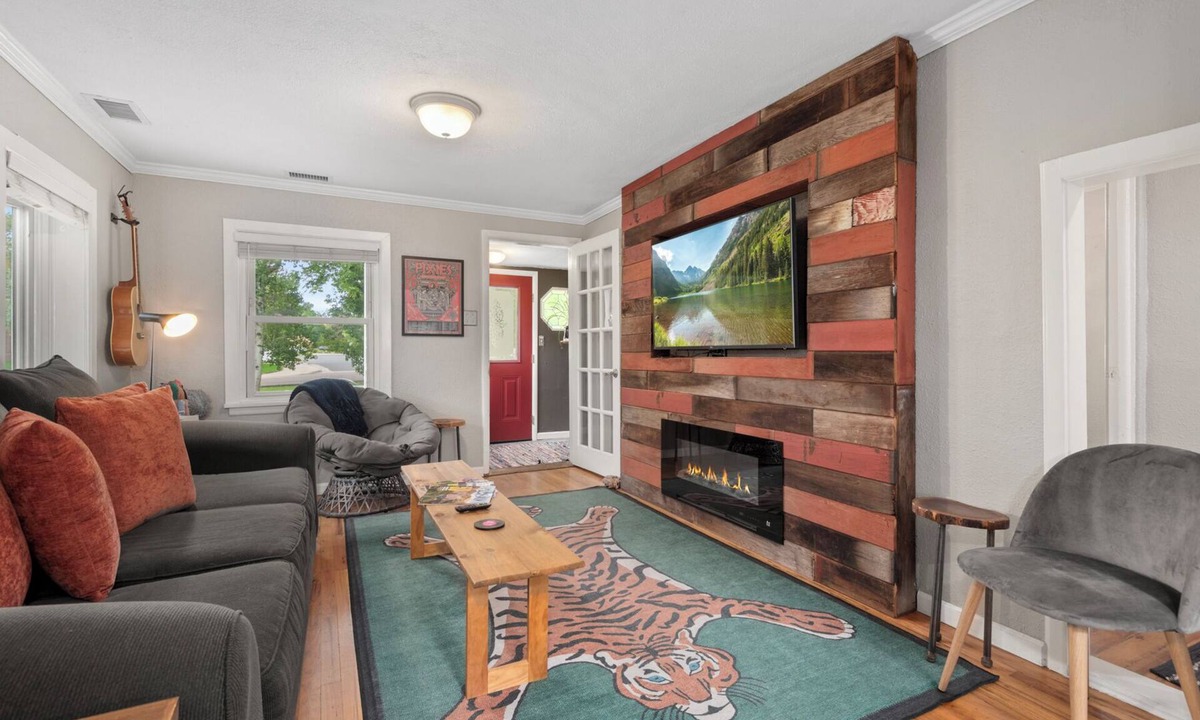 Barths House | Music Lover’s Getaway - Red Rocks + Denver