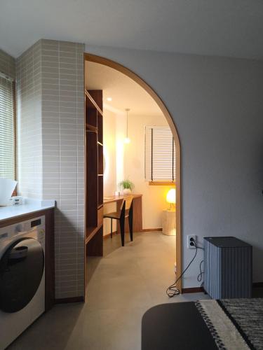 Jongno Bed & Breakfast | Nakwon Stay 3-Min Walk to Anguk & Jongno 3-ga Stations