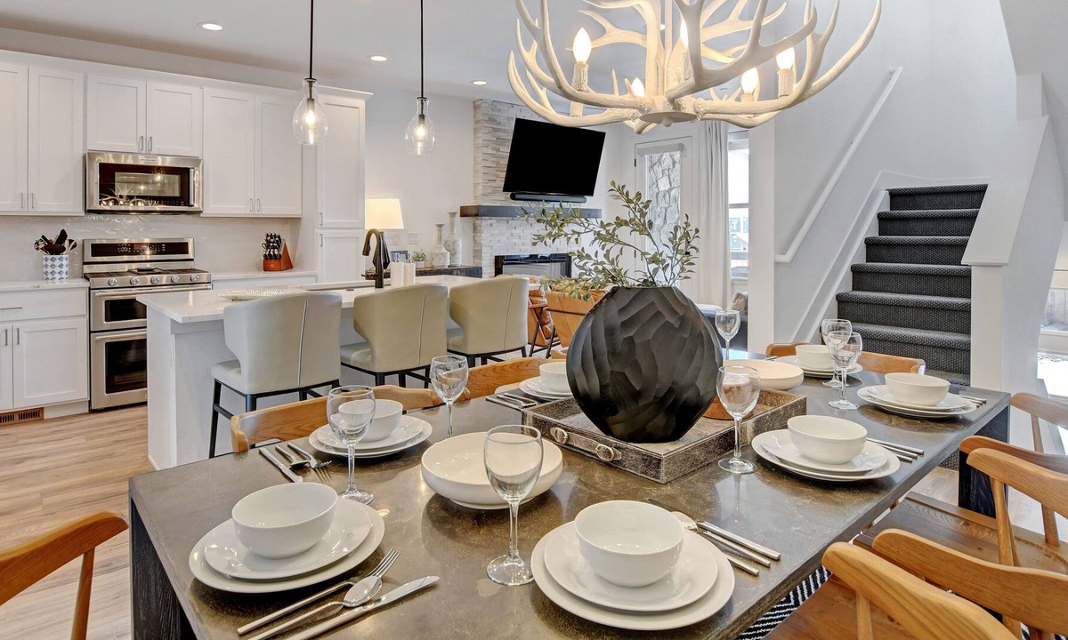 Rendezvous House | New Luxury Mountain Villa 16 / Hot Tub & Great Views / Best Price - $500 FREE Activities Daily