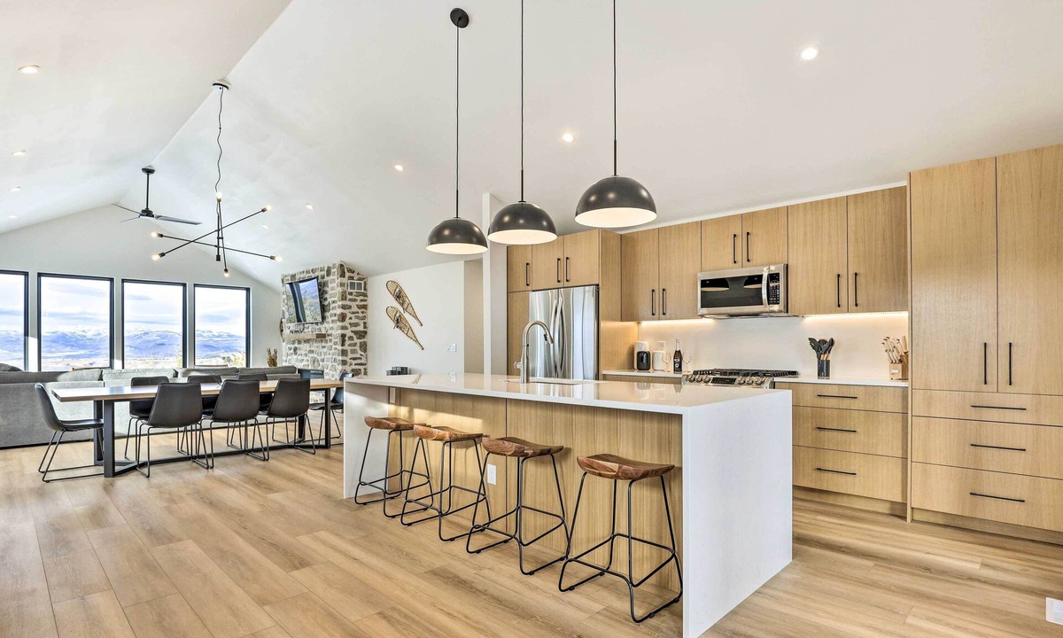 Granby House | New Modern Mountain Retreat with Level 2 EV Charger