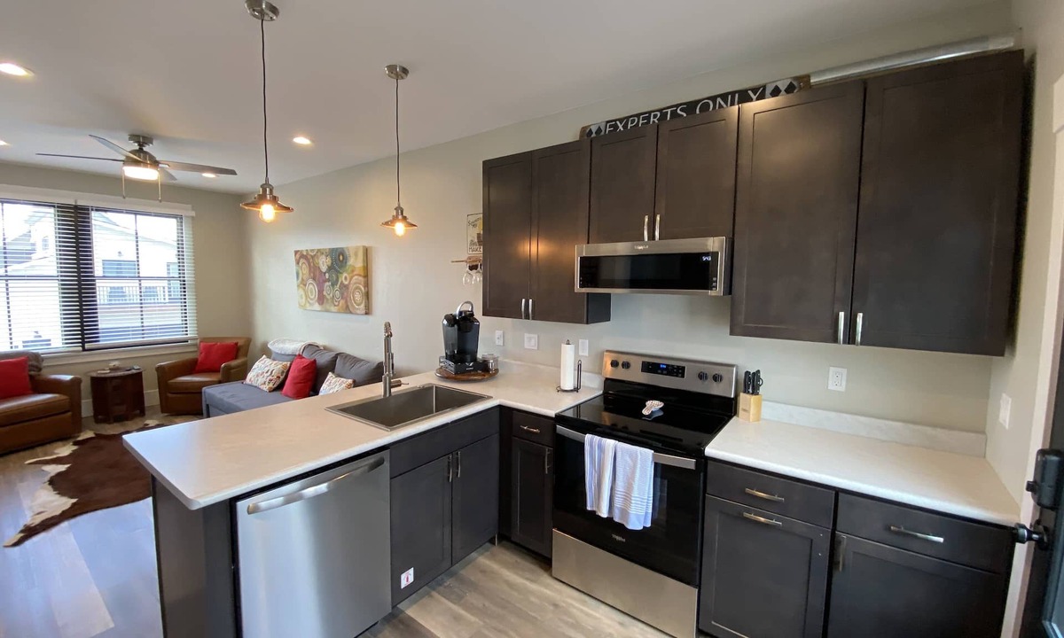 Buena Vista Condo | Newer Build-Just a Block to Main St.-Mountain Views