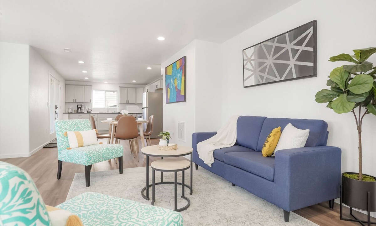 Castle Rock Apartment | Newly Remodeled Walkout Basement w/Private Entry, full kitchen, private W/D