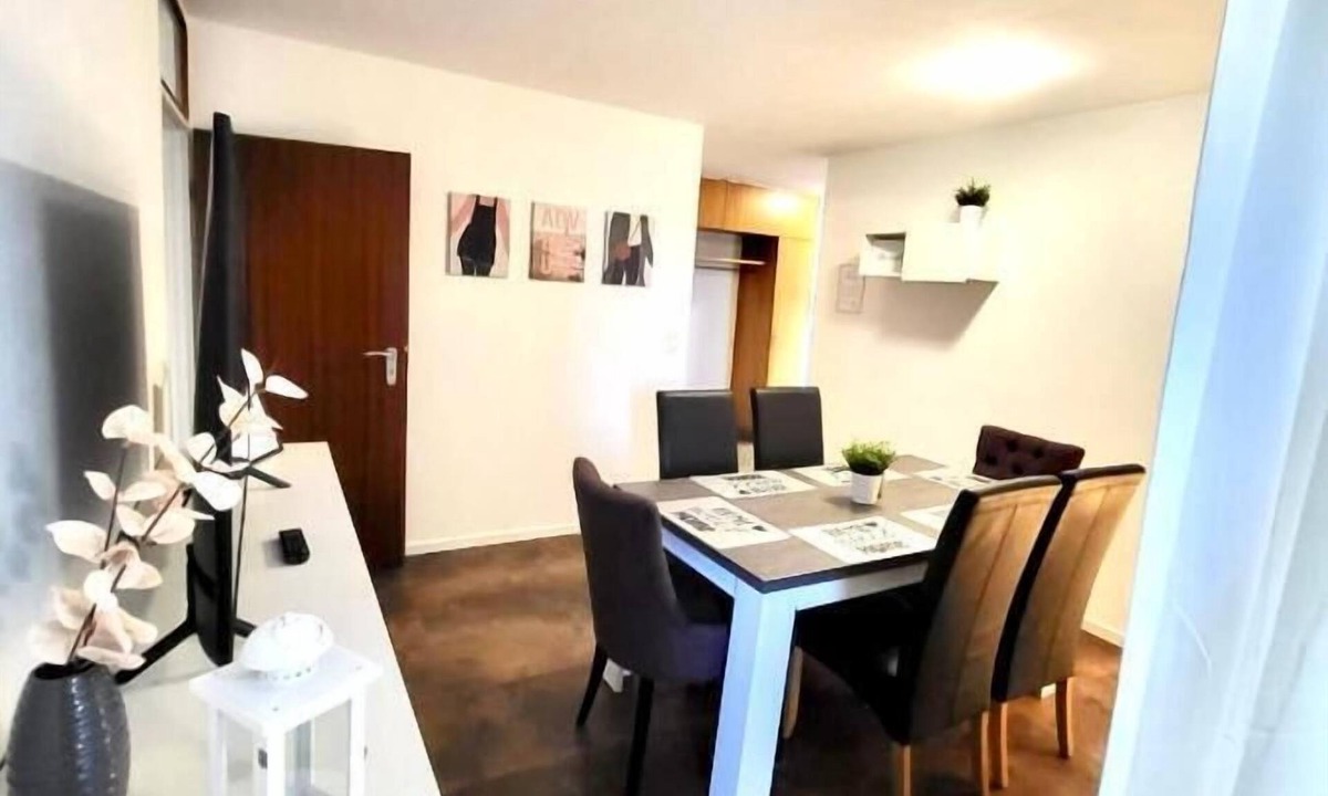 Freiberg am Neckar Apartment | nJoy! Comfort Apartment Bietigheim| Balcony & free WiFi