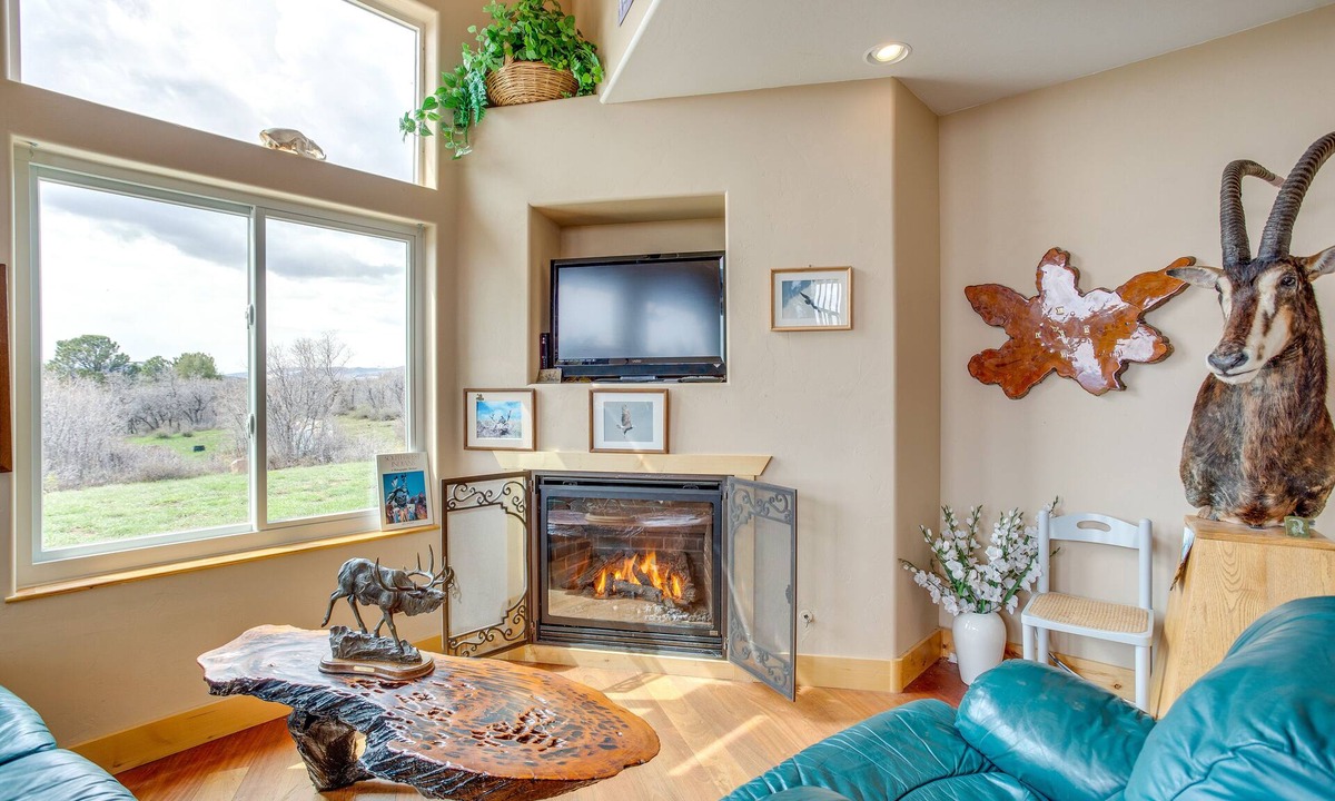 Norwood House | Norwood Home on 36 Acres: Hunting, Fishing & More!