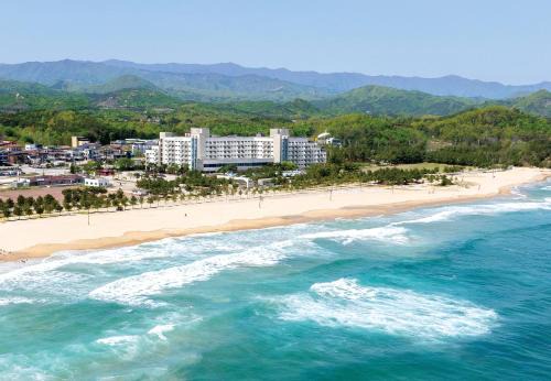 Goseong-gun Resort | Ocean2YouResort SokchoSeorakBeach Hotel&Condo