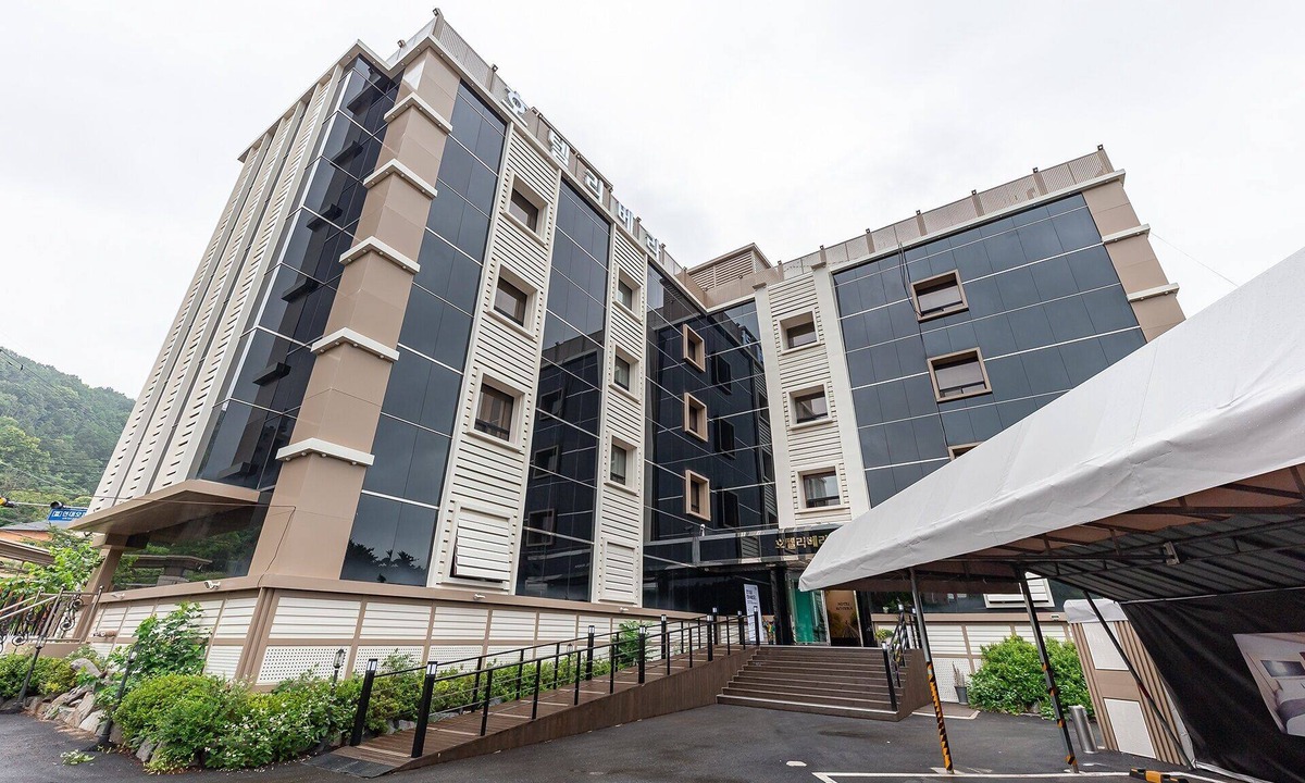 Okcheon Hotel | Okcheon Rivera