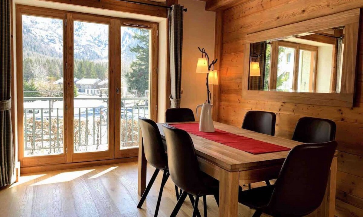 Argentiere House | One Le Savoy - 6 px - Ski Lifts & Village Life