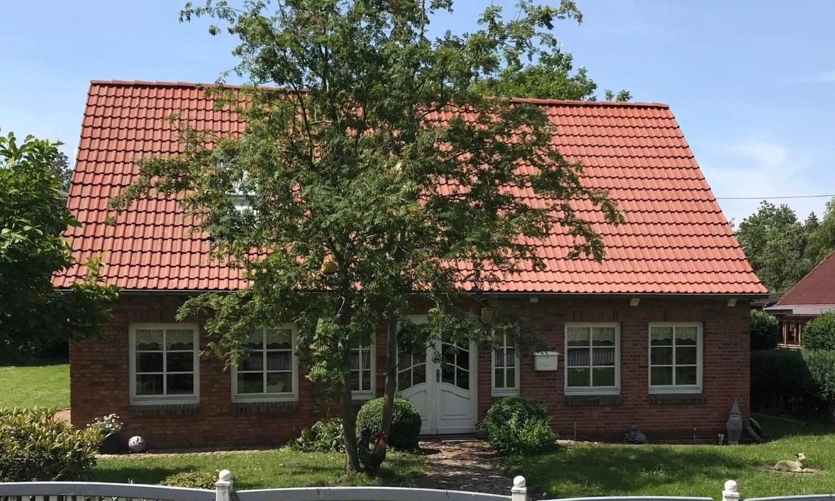 Oberndorf House | Ostedeichkate by Interhome