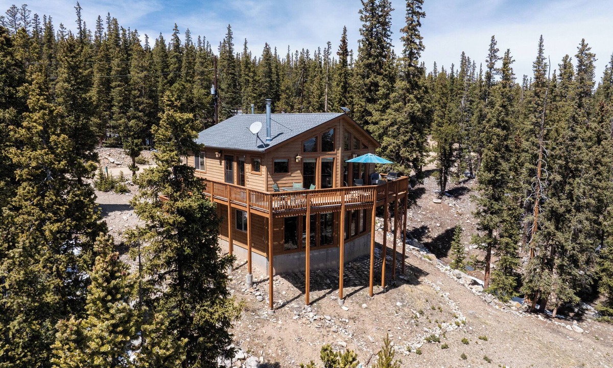 Valley of the Sun House | Perfect Mountain Escape. Family Friendly, Cozy Getaway & Near Breckenridge
