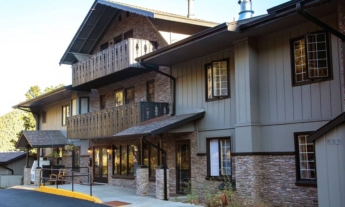 Estes Park Condo | Personal Hot Tub, River Views, Great Price!