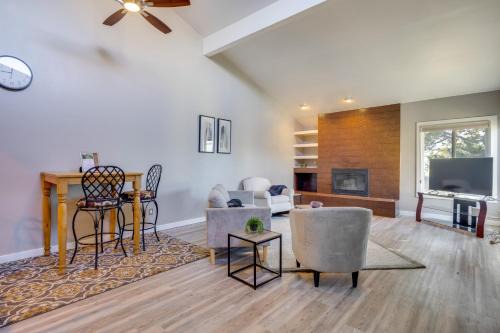 Monument House | Pet-Friendly Condo w/Mountain View in Monument!