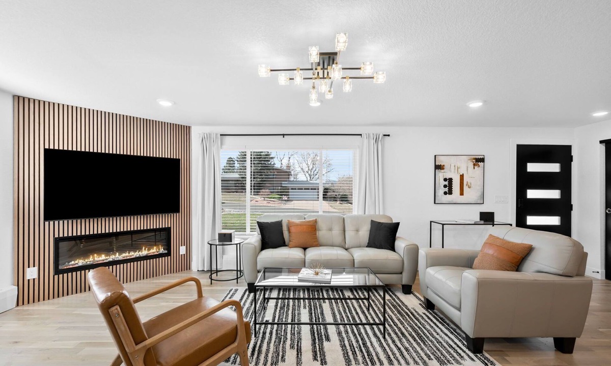 Bel Aire House | Premier home. Open floor plan. Between Denver & Mtns. 3 bed 3.5 bath