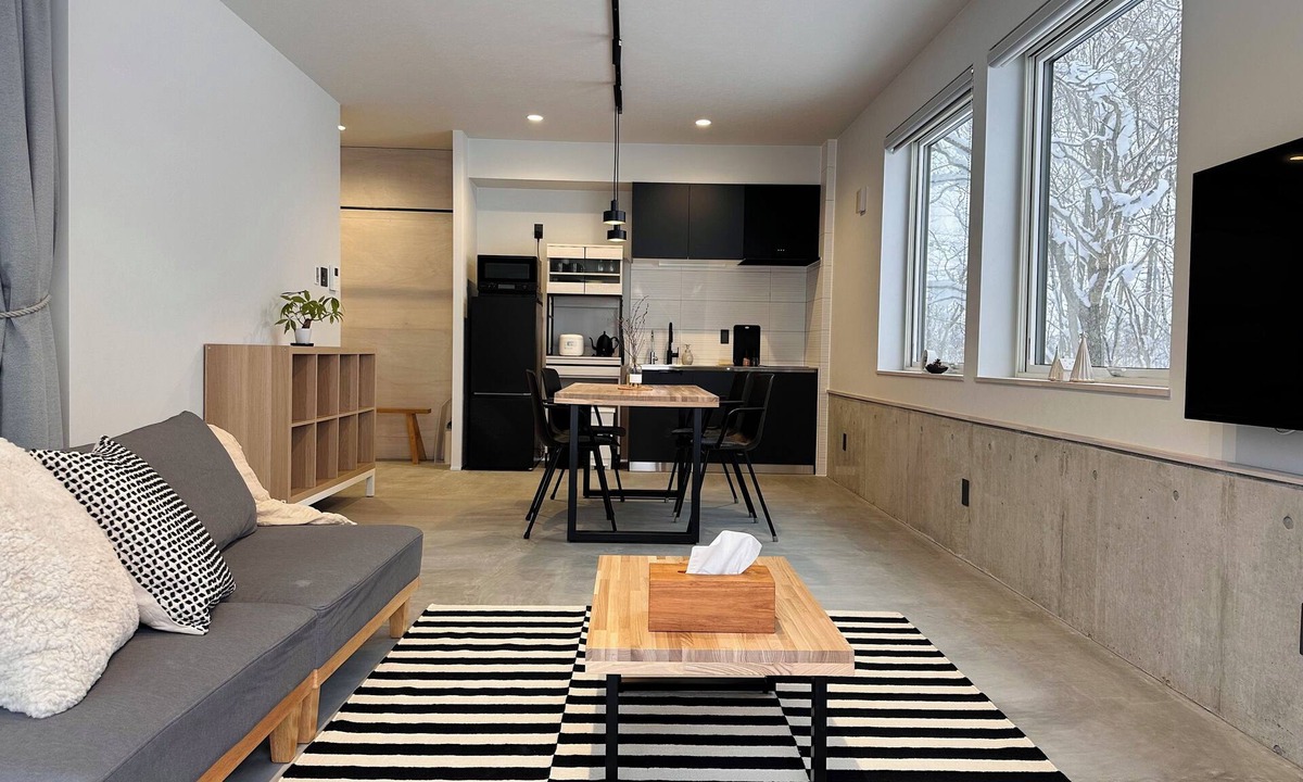 Niseko Apartment | Private Mountain Villa in Niseko | Nordic Sauna | 5 min Drive to Ski Resorts