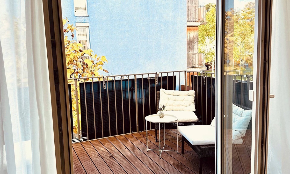 Boeblingen Apartment | "Pure Living" modern apartment with balcony in a good location