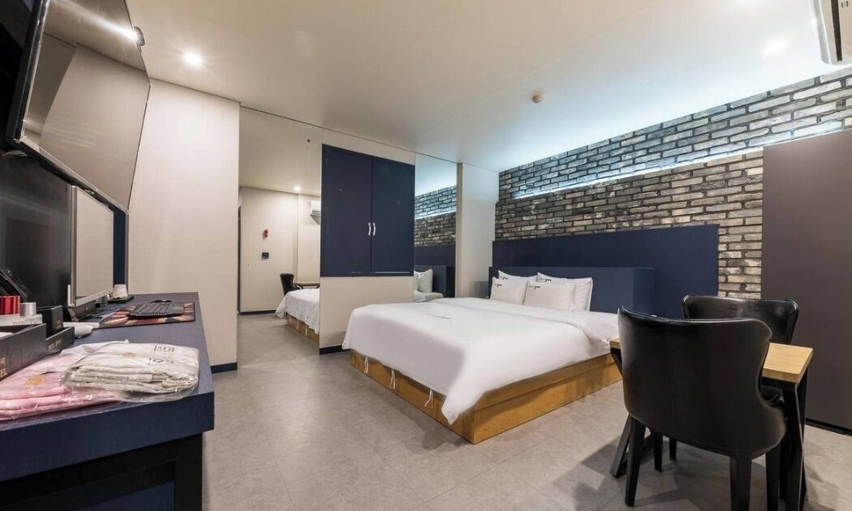 Pyeongtaek Hotel | Pyeongtaek Station Gallery Hotel