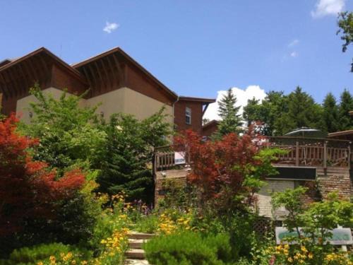 Daegwallyeong House | Queens Garden Pension