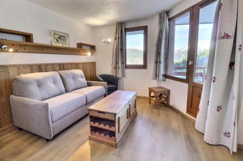 La Perriere Apartment | Résidence Grand Bois A - CONFORTABLE 2 PIECES + CABINE, SKIS AUX PIEDS ET PROCHE DES COMMERCES MAE-2014