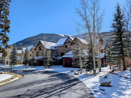 Keystone House | Red Hawk Townhomes 2342 by SummitCove Lodging in Colorado