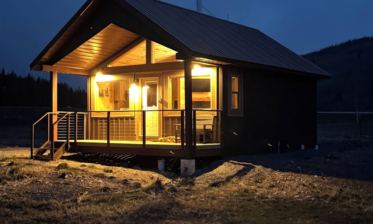 Antonito Cabin | Red Iron Cabin-Near Chama & Cumbres Pass