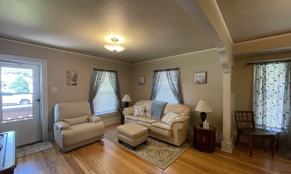 Pueblo House | Relax and Unwind at Sage House