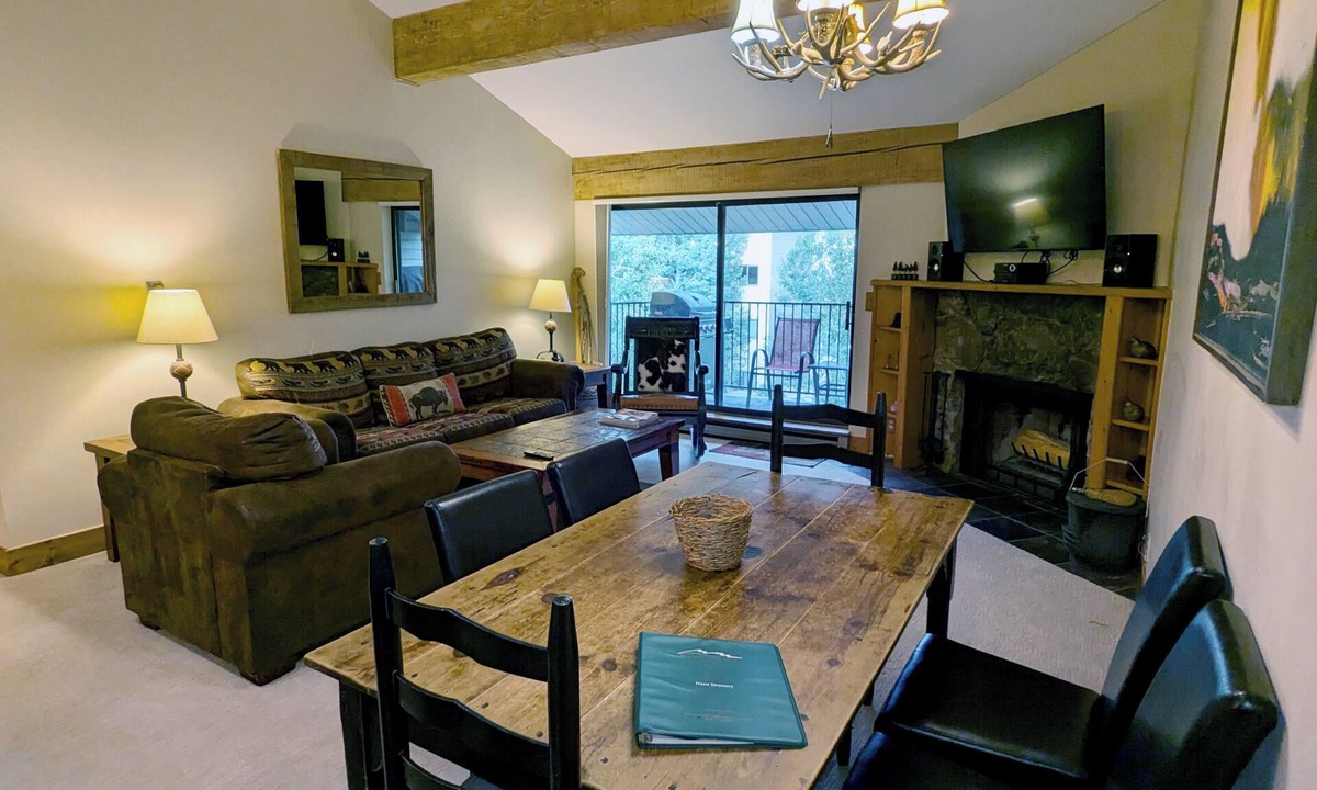 Avon Condo | Remodeled Condo w/FREE WiFi, Parking, Heated Pool, Hot Tubs, Skier Shuttles