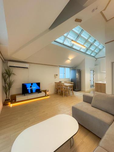 Nonhyeon-dong Apartment | RevStay Gangnam Nonhyeon