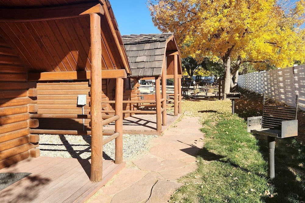 Fruita Cabin | Rustic Extended-Stay Camping Cabin with Scenic Outdoor Amenities near Local Attractions in Fruita, Colorado