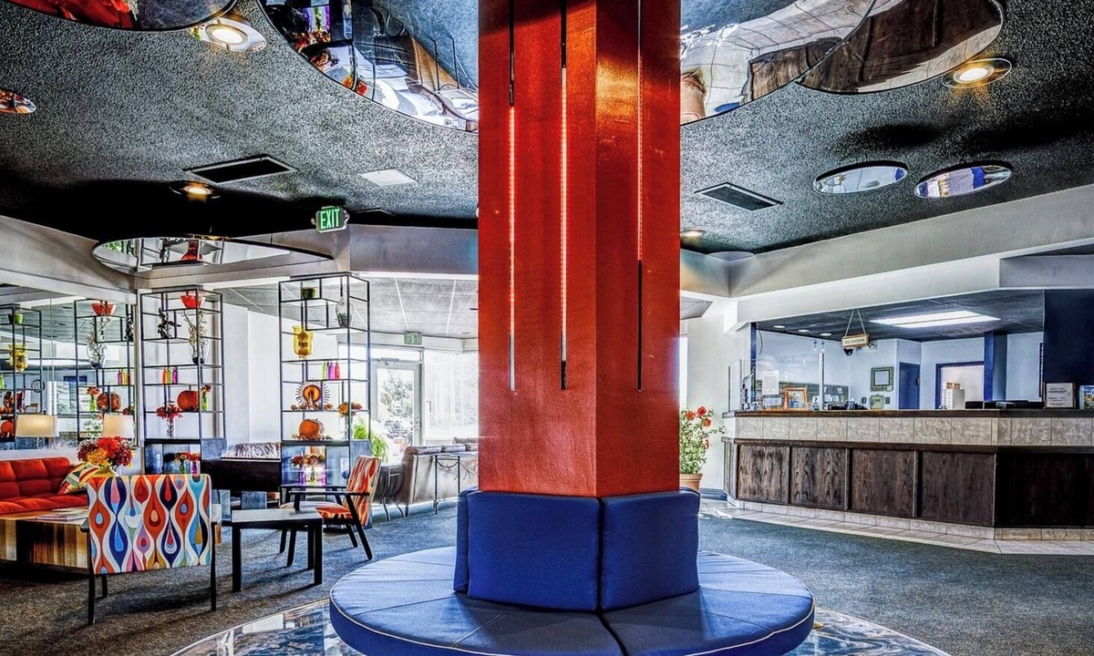 Southeast Colorado Springs Hotel | Satellite Hotel