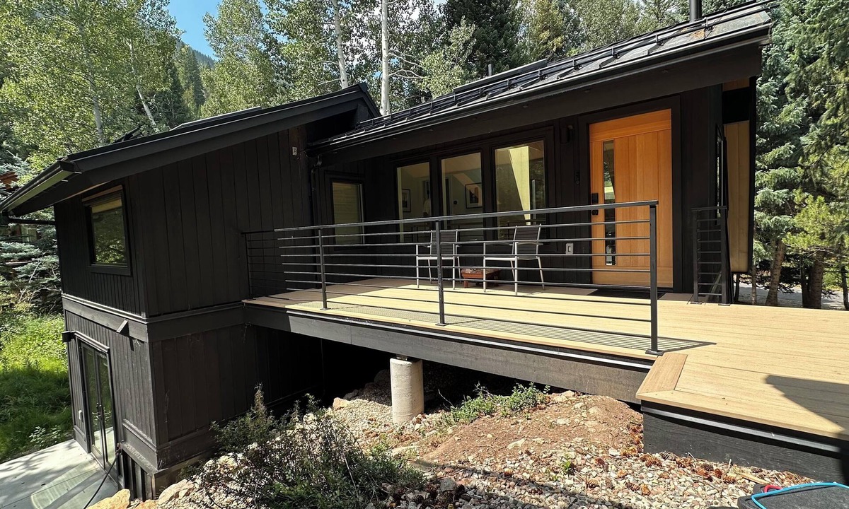 Vail Ski Chalet | Scandinavian 2BR Cozy Retreat,Steps to Shuttle, 12 Min to Vail Village