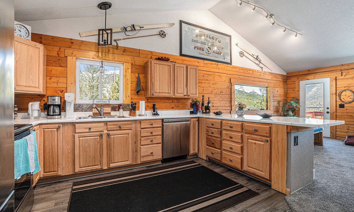 Saint Mary's Cabin | Scenic Mountain Cabin in Idaho Springs