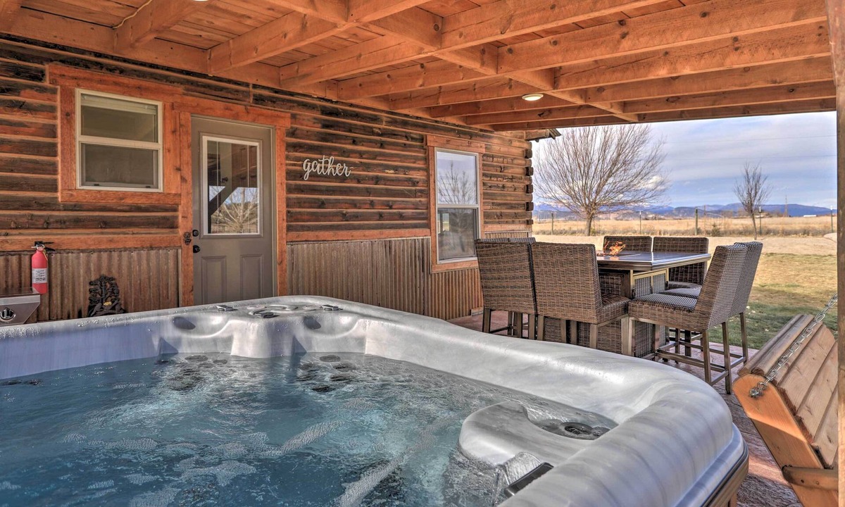 Durango Cottage | Secluded Cabin w/Hot Tub, Game Room & Views!