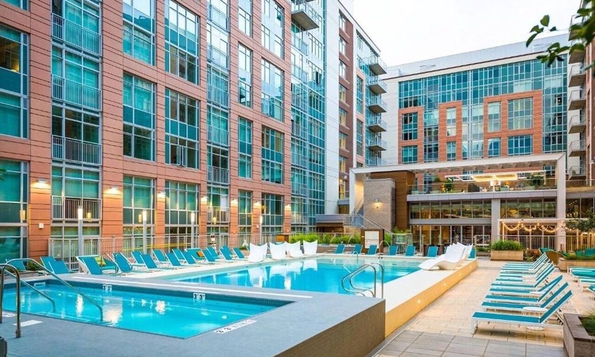 LoDo Hotel | Sentral Union Station | 2BR Apt in Union Station | Outdoor Pool | Grilling Area