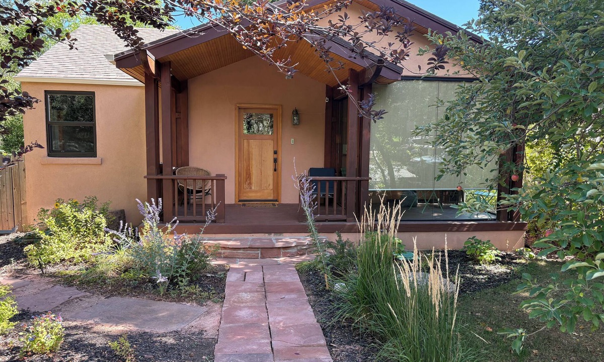 Newlands House | Serene 3-bedroom,3 bathrm house in Boulder for a peaceful getaway,Newlands 'hood