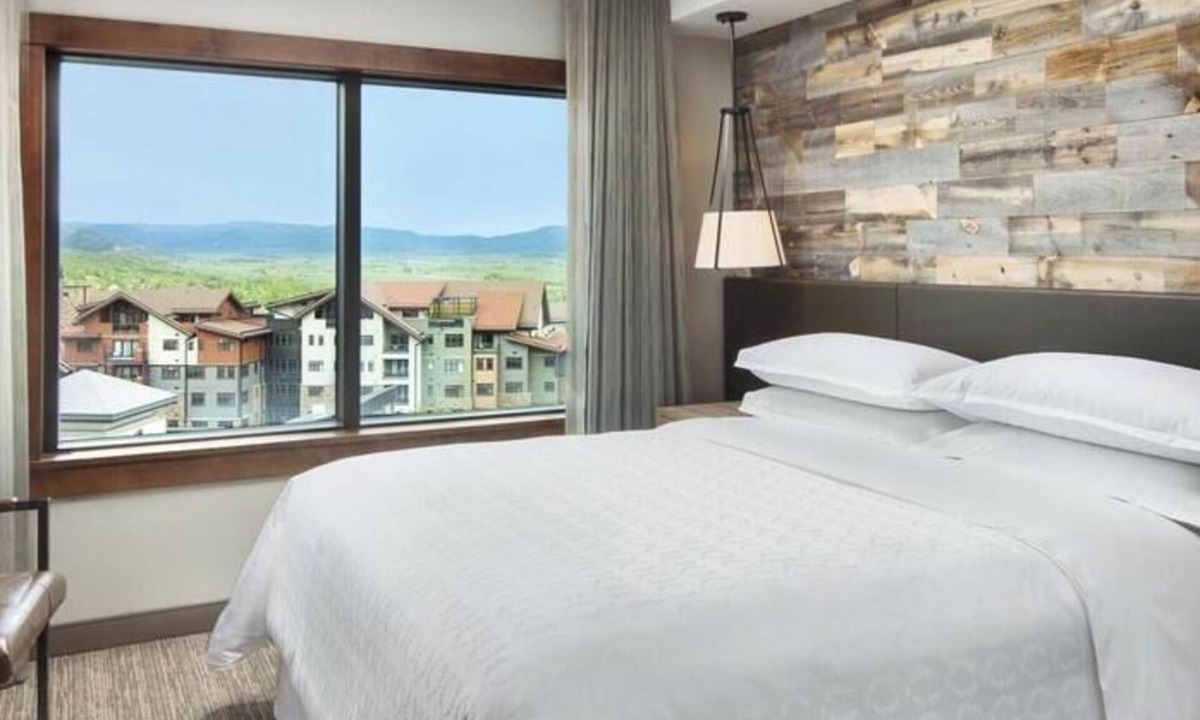 Steamboat Springs Villa | SHERATON STEAMBOAT 2BR VILLA. Ski-in/Ski-out! 12/27/26 to 1/3/27. NEW YEARS WEEK