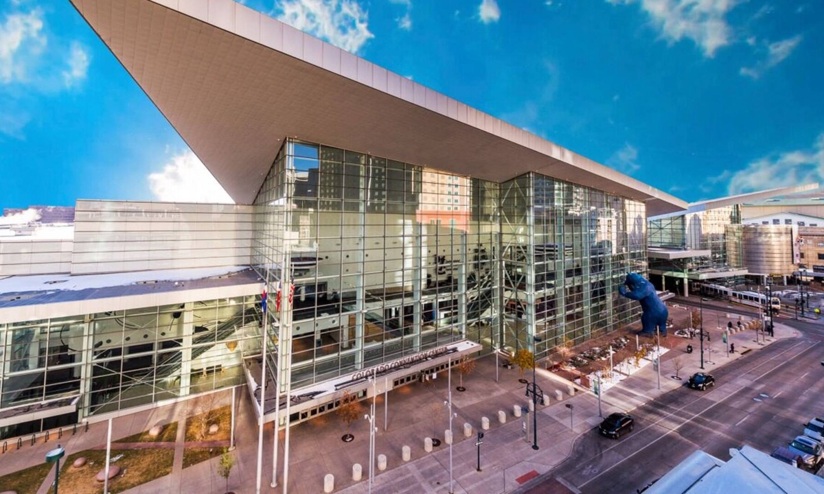 Wheat Ridge House | Short Drive to Lakeside Amusement Park! 3 Spacious Units, Free Parking