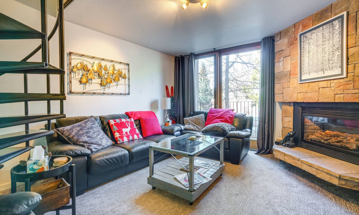 East Village at Copper Condo | Ski Copper Mountain! Alpine-Chic Condo w/Hot Tub