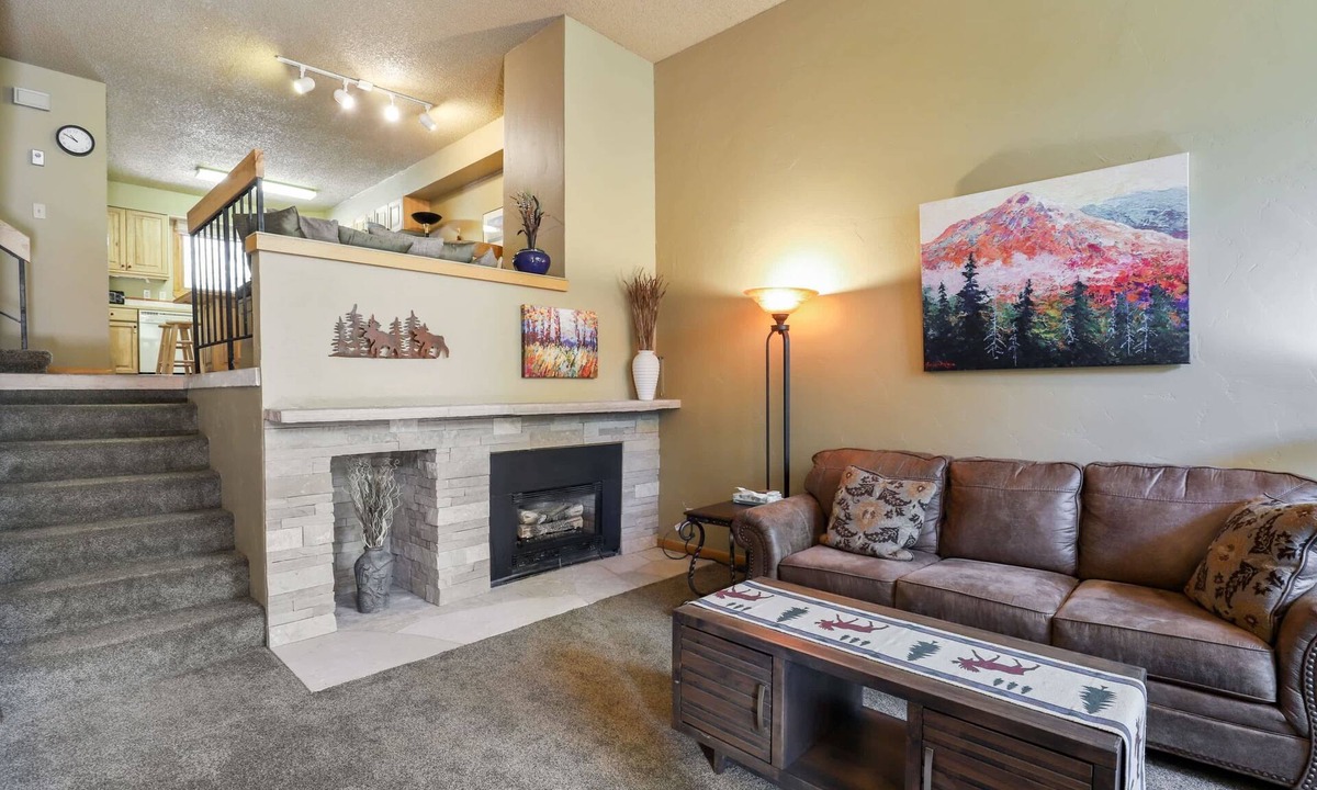 Peak 9 Condo | Ski-In/Out Cedars Chalet-2BR and Close to Everything