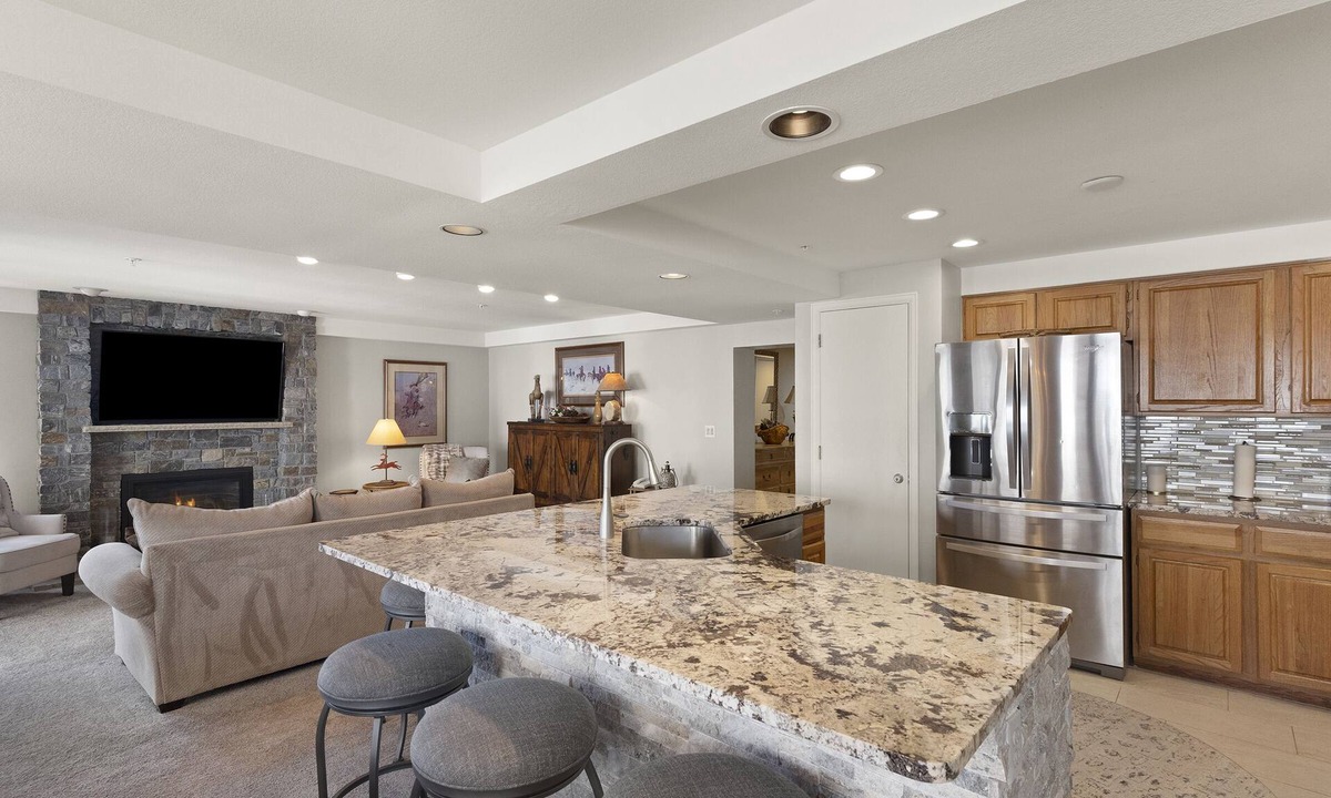 Steamboat Springs Condo | Ski-in/Out, Walk to Base Area - Torian Plum - Pool& Hot Tubs