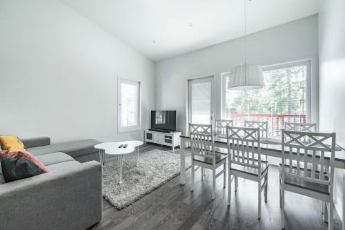 Kalajoki Apartment | Skyvillas B 21 with parking and wifi