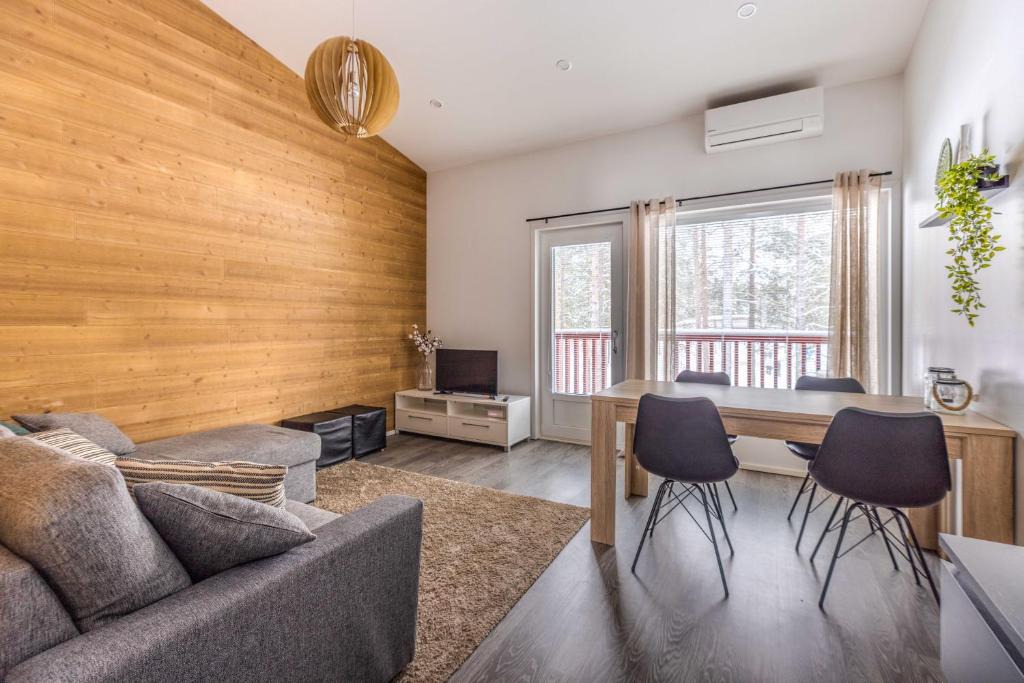 Kalajoki Apartment | SkyVillas B29 Central location Incl WiFi, AC, Sauna, Balcony