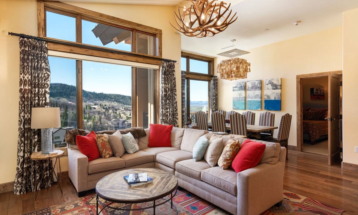 Steamboat Springs Condo | Slopeside Retreat, Luxury Ski In/Out Condo with Views! Outdoor Pool,Hot Tub, Fire Pit!