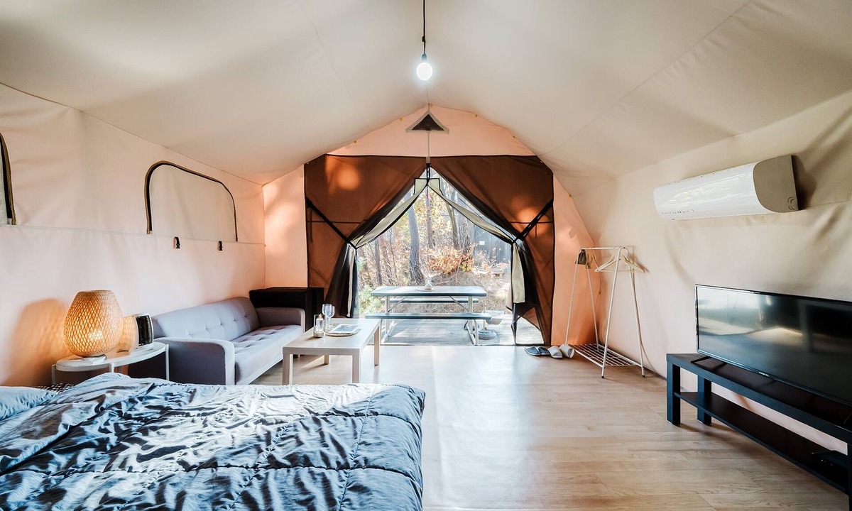 Sokcho RV Rental | Sokcho Starry Night Glamping