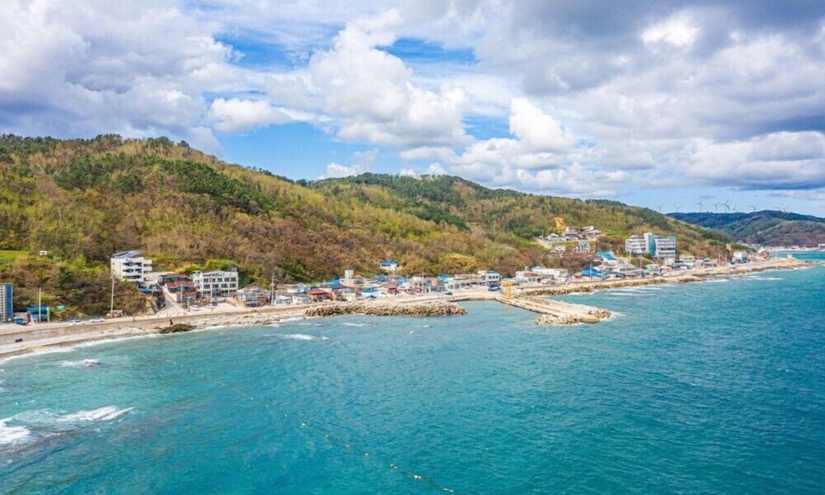 Yeongdeok House | Sora Pension