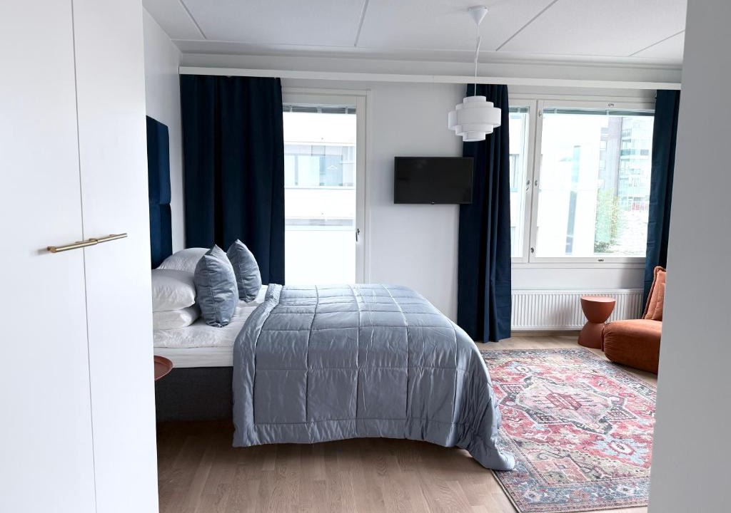 Oulu Apartment | Spacious Railway Station Apartment with sofabed for kid or adult