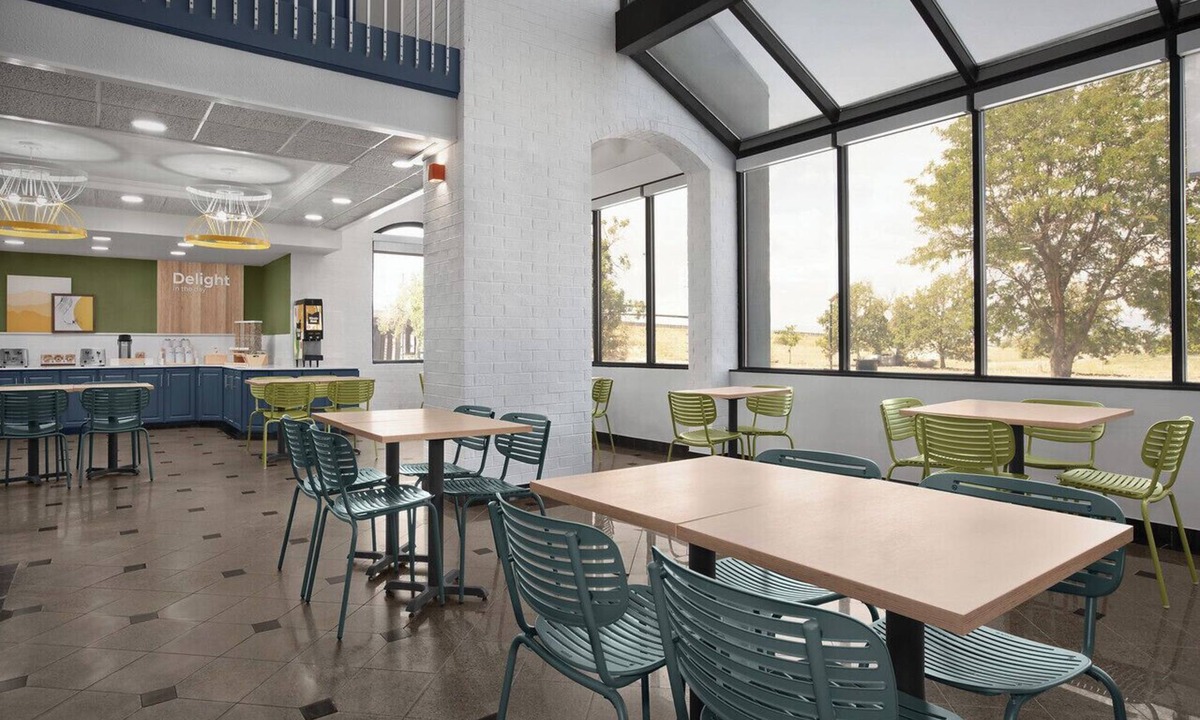 Montbello Hotel | Spark by Hilton Denver East I 70