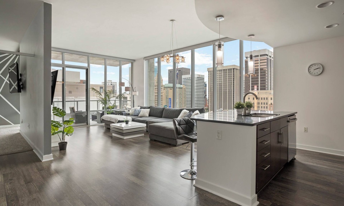 Downtown Denver Condo | SPIRE 1508 Corner 2 Bed 2 Bath, Top Notch Amenities!