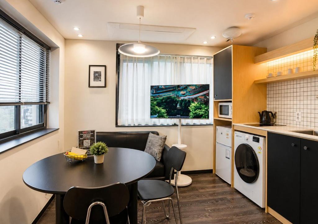 Jongno-dong Apartment | Stay Nook Jongno Full-Floor 2-Bedroom Apartments near Gwangjang Market