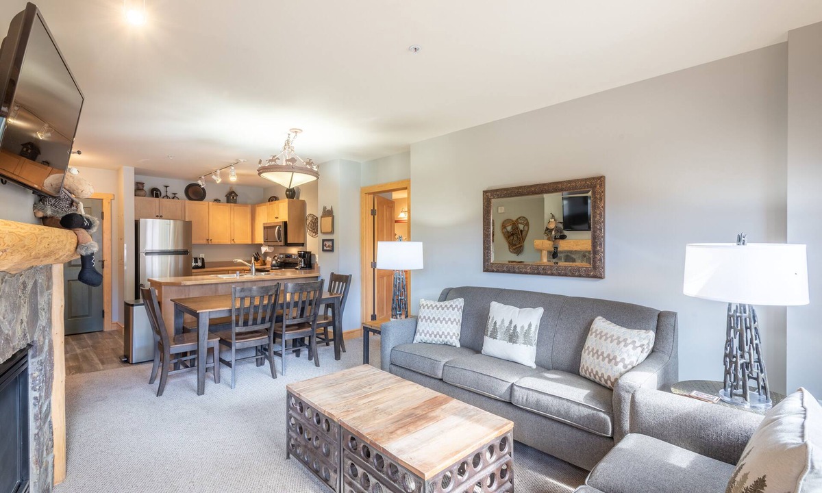 East Village at Copper Condo | Steps away from Super Bee Lift, wifi, underground parking