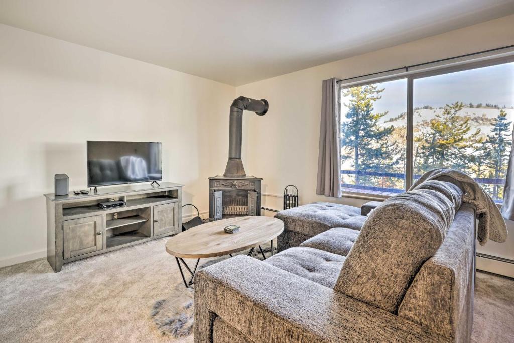Dillon House | Steps to Dillon Reservoir: Mtn-View Condo
